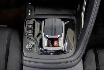 Jaguar E-Pace 2.0 I4 P200 MHEV R-Dynamic AWD - 20