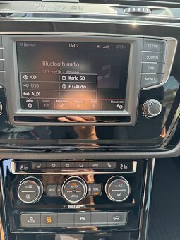 Volkswagen Touran 2.0 TDI 110 kW Highline DSG - 20
