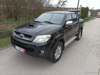 Toyota Hilux 3.0 - 20