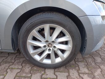 Skoda Superb Style 2.0 TDI 110kW ACC NAVI PANORAMA CANTON - 20