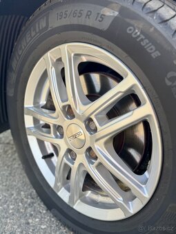 Kia Cee’d SW, 1.6 GDI 99kw, najeto 20.300km - 20