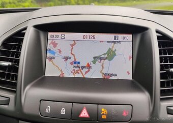 Opel Insignia 2.8 V6 4x4 kůže, navi benzín automat 191 kw - 20