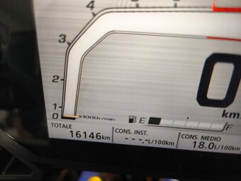 Honda Forza 750 ABS,TC (2022) TOP stav, jako nová, 16 tis.km - 20