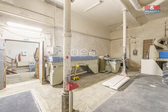 Prodej výrobního objektu, 2100 m², K. Vary, ul. Sokolovská - 20