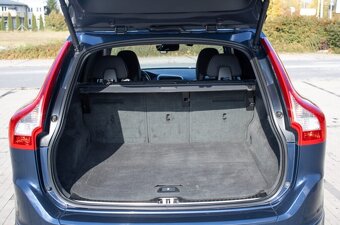 VOLVO XC60 (2015) - 20