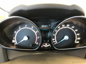 FORD FIESTA 1.3i - 20