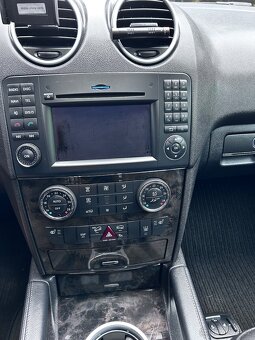 Mercedes Benz ML W 164 - 20