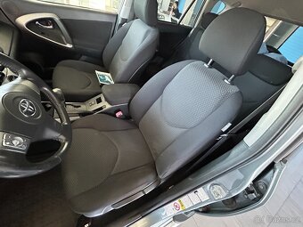Toyota RAV4 2.0 VVT-i,4x4,AUTOMAT,TAŽNÉ,ČR - 20