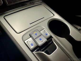 Hyundai Kona ELEKTIC EV X LINE 64KW Majitel - 20