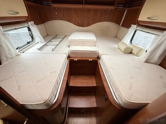 Obytné auto - P.L.A - 3.0l, automat, 2x klimatizace, solár - 20