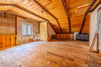 Prodej rodinného domu 140m2, pozemek 2315m2, ul. Rybničná, R - 20