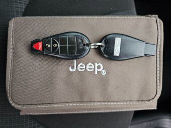 JEEP CHEROKEE 2016 3.2 V6 202kW LATITUDE,NAJETO 100 000KM - 20