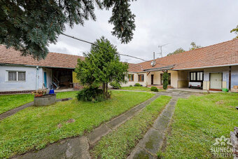 Prodej přízemního rodinného domu 2+1 s šatnou a pracovnou, V - 20