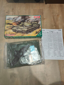 Technika 1:35, letadla 1:48, barvy Humbrol - 20