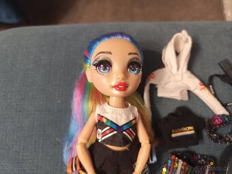 Panenky rainbow high - 20