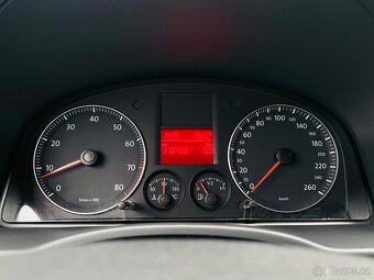 Volkswagen Caddy 1.6i 75KW MANUÁL TAŽNÉ PĚKNÝ STAV - 20