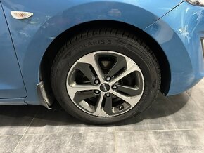 Hyundai i30 1,4 CRDI TRIKOLOR NOVÉ PNEU - 20