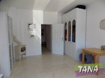 Městský rodinný dům o dispozici 3+1/garáž, s vedlejší zděnou - 20