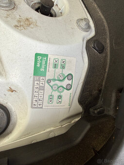 Volvo XC60 D4 R-Design, 140 kW, nez. topení, tažné zar. - 20