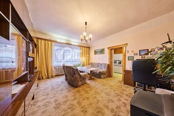 Prodej rodinného domu se zahradou a samostatnou garáží v obc - 20