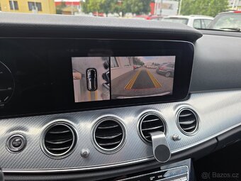 Mercedes-Benz Třídy E 220CDI 4-MATIC - 20