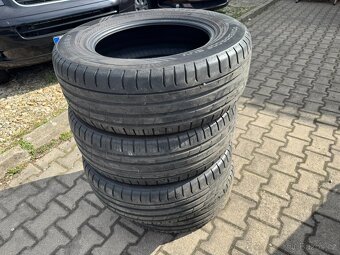 Volvo XC60 4X4 2,4D 136 KW MANUÁL - 20