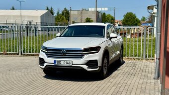 Volkswagen Touareg //3.0TDi//170kW//JAKO NOVÉ//SERVIS-VW// - 20