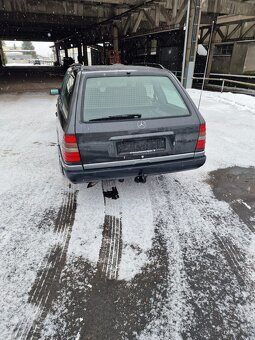 Mercedes W124 300TE, motorizace 300E benzinový šestiválec s - 20