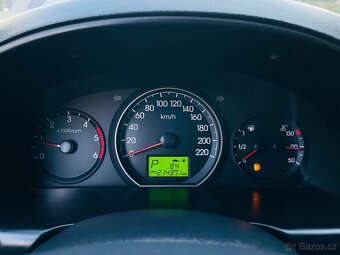 Hyundai H1 2.5CRDi 125kW AUT 8MÍST VÝHŘEV KŮŽE PREMIUM TOP S - 20