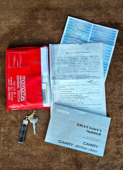 PRODÁM TOYOTA Camry LE V6 - 20