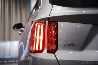Kia Sorento 1.6 T-GDI 176kW HYBRID 4x4 57tkm Virtual 7-míst - 20