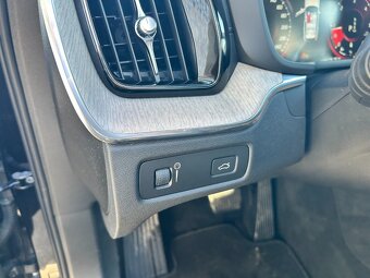 Volvo XC60 B4 AWD Inscription - 20