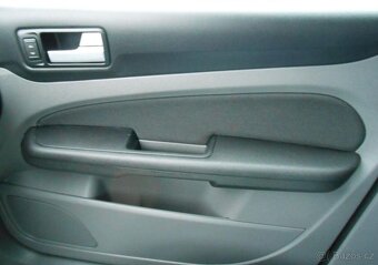 Ford Focus 1,6 74 kW KLIMA Serviska benzín - 20