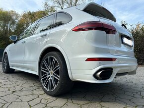 Porsche Cayenne diesel  3.0 V6 - 20