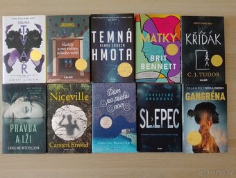Detektivky, thrillery, romantika, historické romány - 20