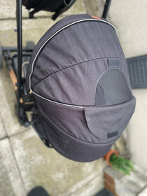 Jasmine Camino Černo-zlatý kočárek trojkombinace - 20