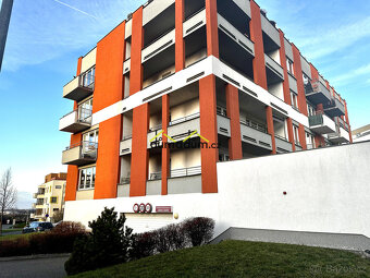 Prodej moderního bytu 3+kk, 59,7 m², s garáží a sklepem, Pra - 20