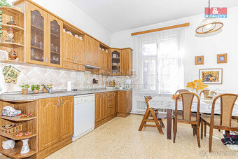 Prodej prvorepublikové vily, 490 m², Zbraslavice - 20
