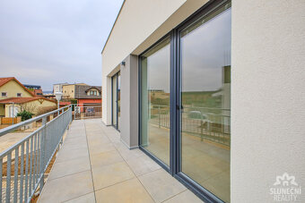 Pronájem bytu 3+kk,76,8m², v novostavbě s balkonem a parkova - 20