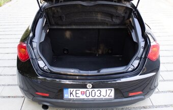 Alfa Romeo Giulietta (2015) - 20