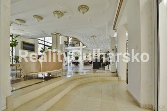 studio (1+kk) o výměře 37 m² s balkonem s výhledem na bazén - 20