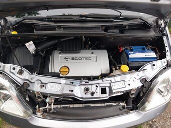 Opel Meriva 1,6i 74 kW - 20
