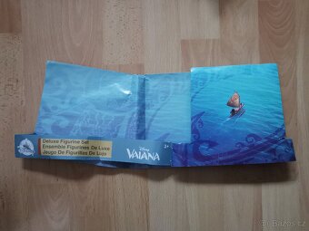 Disney Store Vaiana (Moana) Deluxe 10ti dílná sada figurek - 20