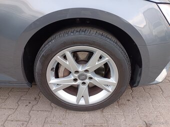 Audi A4 Avant sport 2.0TDI 140kW Man. Bi-xenon 3-zóna Navi - 20