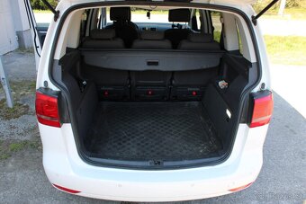 Volkswagen Touran 1.6 TDI DSG - 20