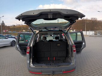 Ford Galaxy 2,0 TDCi 103kW,Ghia,7MÍST,TAŽN - 20