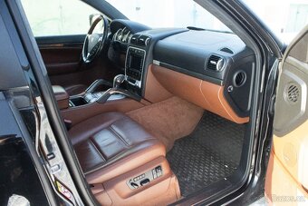 Porsche Cayenne Turbo Tiptronic, 368kW (2009) - 20