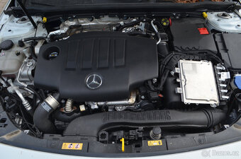 PRODÁM MERCEDES BENZ A 180D NOVÝ MODEL 2022 110.000KM DPH - 20
