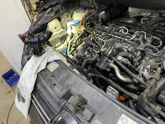 VW Touran 2.0 TDi - 20