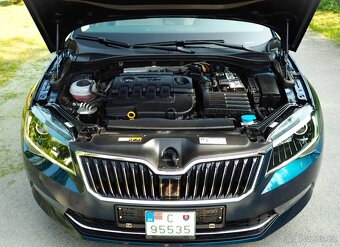 SUPERB COMBI 2.0 TDi DSG,5/2019,164tis.km,LED,Ťažné,Výhrev - 20